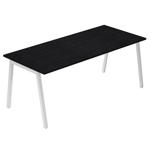 artexport-scrivania-lineare-easy-struttura-bianca-gambe-inclinate-160x80cm-nero-venato