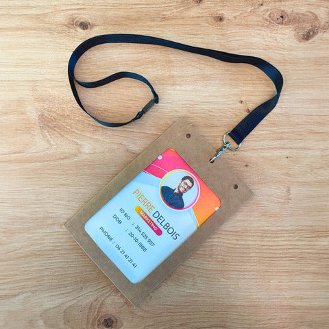 avery-porta-badge-a6-cartoncino-certificato-fsc-inserti-carta-inclusi-conf-25-pz-4839xl