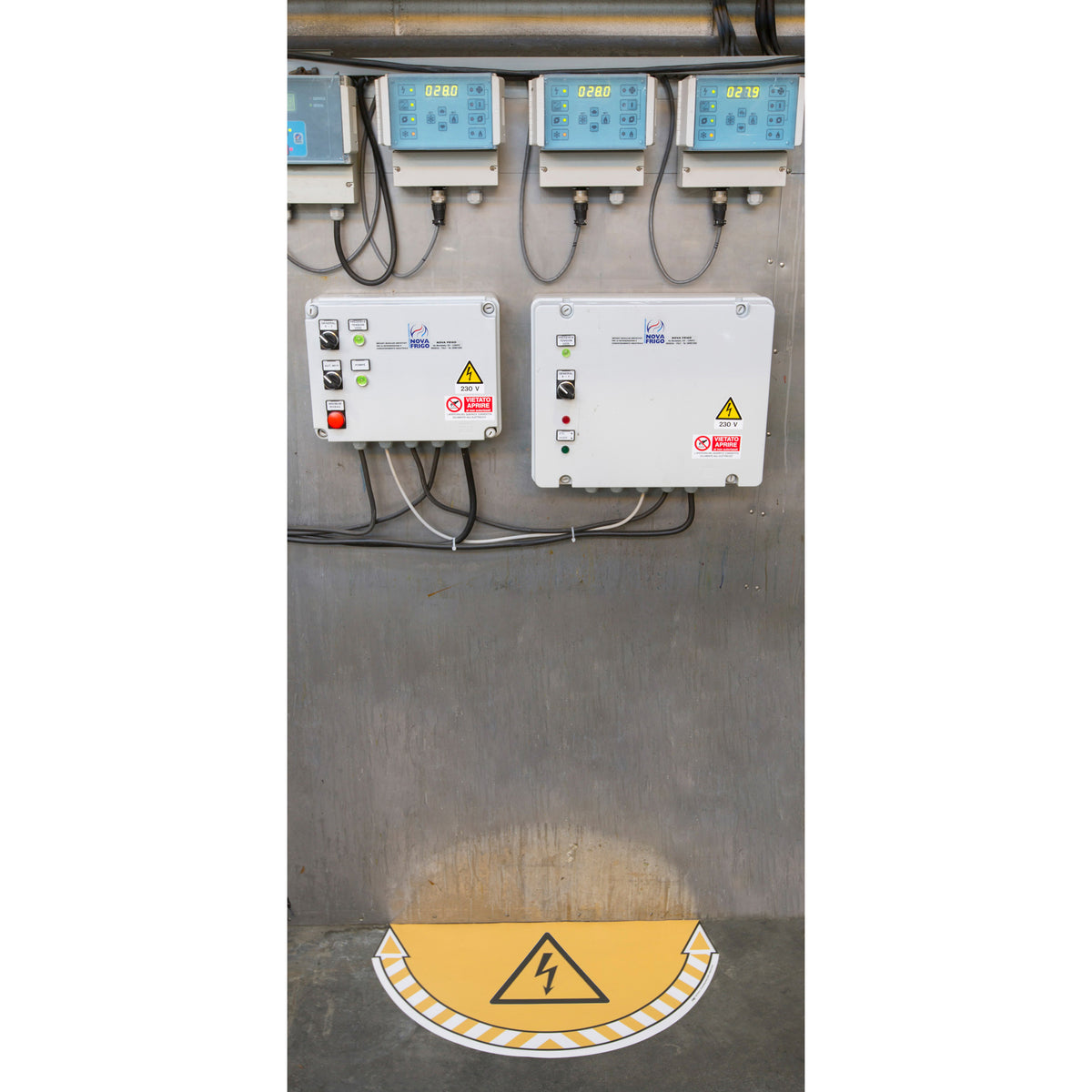 cep-adesivo-segnalatore-terra-rischio-elettrico-70x35cm-take-care