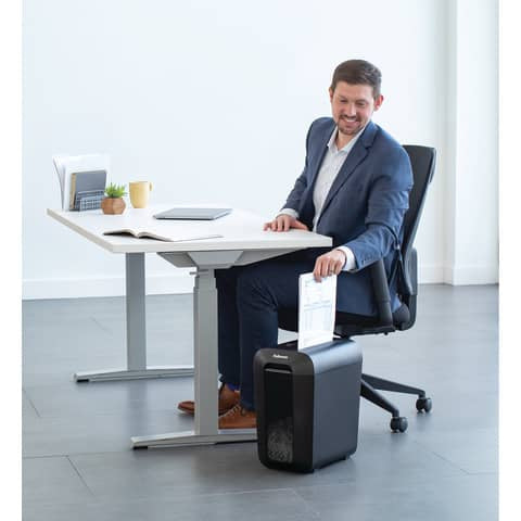 fellowes-distruggidocumenti-uso-personale-lx65-taglio-frammenti-4x40-mm-nero-4400701