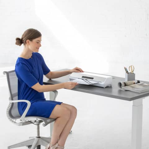 fellowes-plastificatrice-caldo-amaris-6-rulli-formato-a3-bianca-8058201