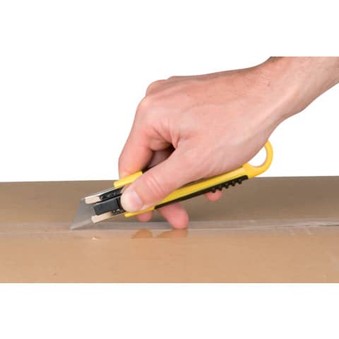 q-connect-cutter-lama-6-cm-scatto-blister-giallo-nero-kf15432