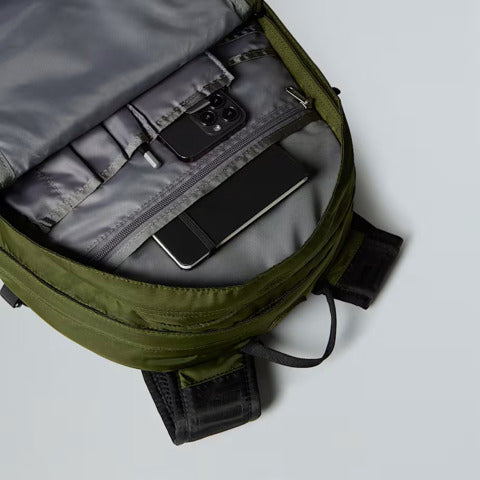 the-north-face-zaino-borealis-classic-29-l-woodland-green-tnf-black-verde-nero-nf00cf9cdiw